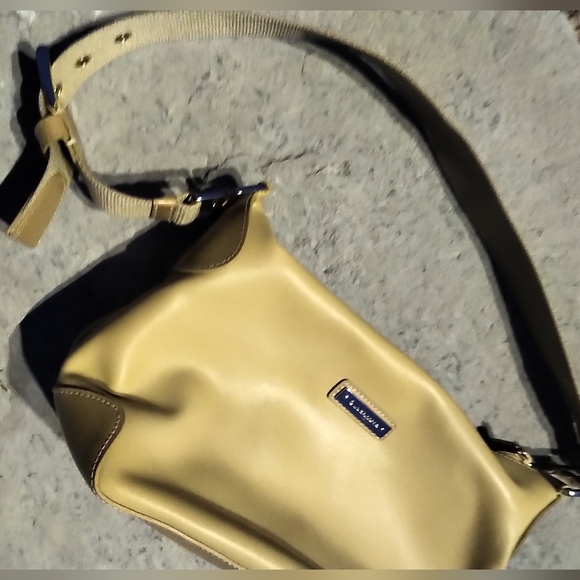 😄😄3for$30😄😄Liz Claiborne satchel purse in Mint condition - Picture 8 of 8